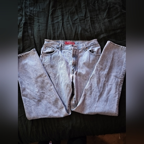 Levi's Classic Denim Jeans in Light Blue - Picture 1 of 4